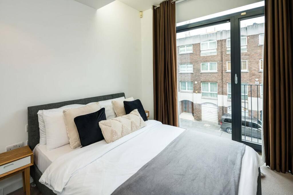 Chic And Spacious Flat Near Bond Street Apartman London Kültér fotó